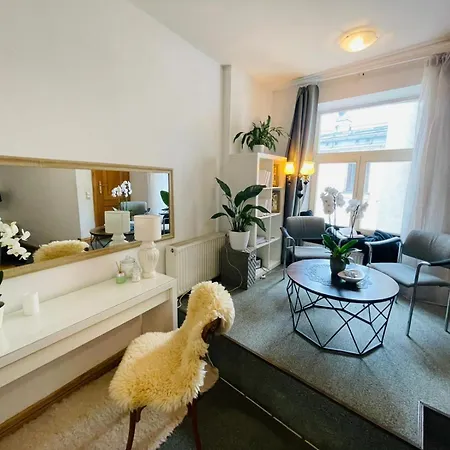 Complete Old Town Sanctuary - Dual Appartement *